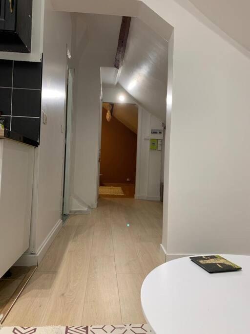 Appartement De Charme - 41M² Rosny-sur-Seine Bagian luar foto