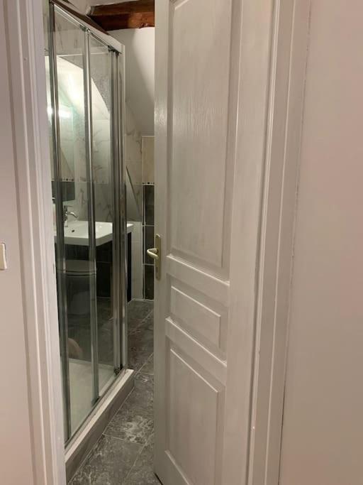 Appartement De Charme - 41M² Rosny-sur-Seine Bagian luar foto