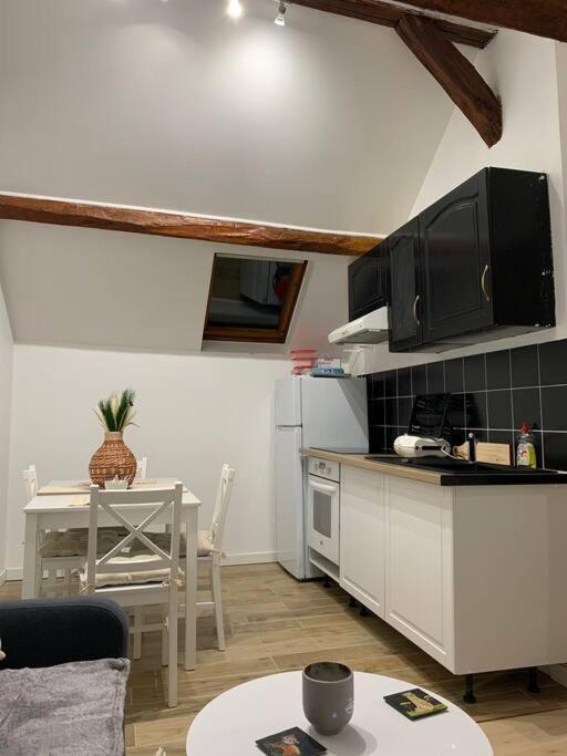 Appartement De Charme - 41M² Rosny-sur-Seine Bagian luar foto